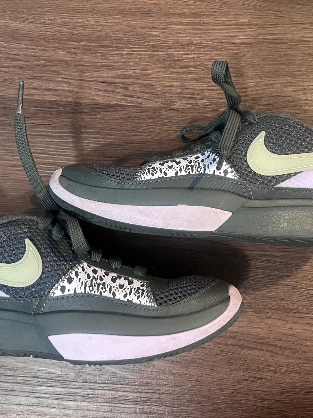 Nike Ja size 1y